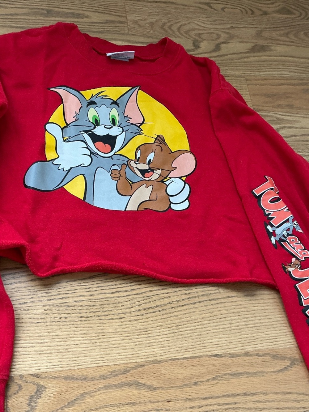 Tom and Jerry Sweatshirt, cropped, size XS, XCH.